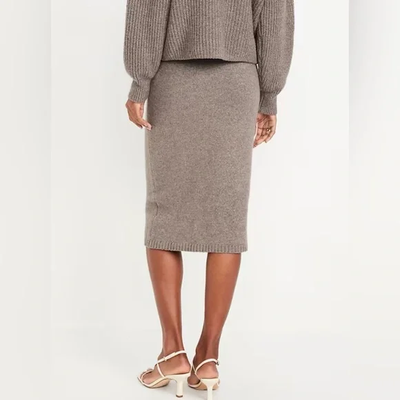 Bundle of NWT Old Navy Sweater Skirts - Picture 2 of 15